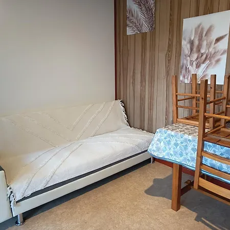 Dans Domaine Boise Avec Piscine Apartmán *